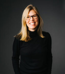 Lisa Thornton smiling.